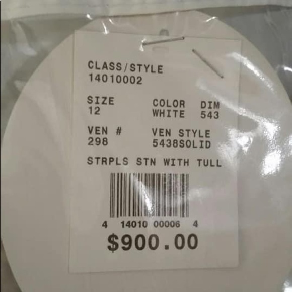 Wedding Dress - Picture 7 of 16